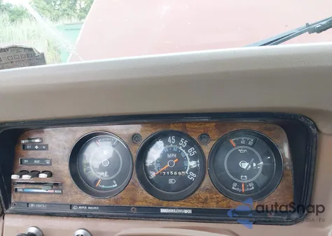 1984 Jeep Grand Wagoneer z USA, uszkodzony, nr VIN 1JCNJ15N0ET065593